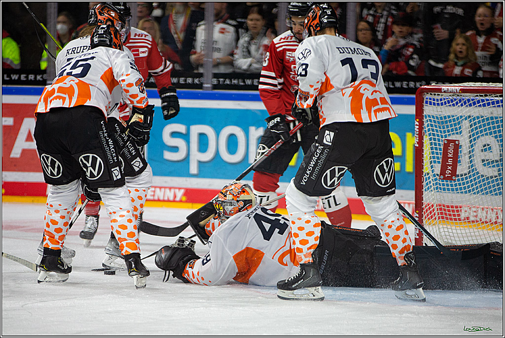 PENNY DEL; Koelner Haie- Grizzlys Wolfsburg; Koeln, 21.09.2022